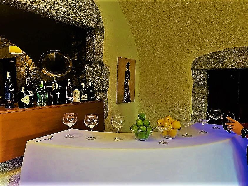 Hotel La Fonda Dels Pirineus Maçanet de Cabrenys Εξωτερικό φωτογραφία