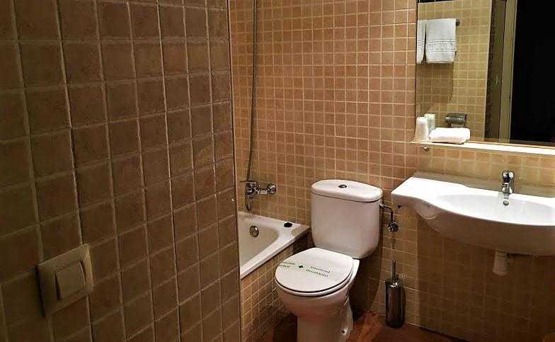Hotel La Fonda Dels Pirineus Maçanet de Cabrenys Εξωτερικό φωτογραφία