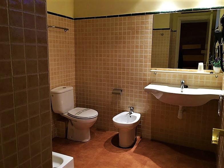 Hotel La Fonda Dels Pirineus Maçanet de Cabrenys Εξωτερικό φωτογραφία